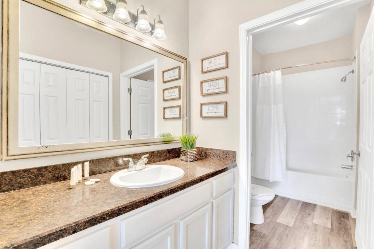 2Br Condo - W Hot Tub & Pool - Near Disney Orlando Bagian luar foto